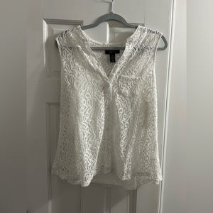 Women lace top size medium   Brand new. Tags on